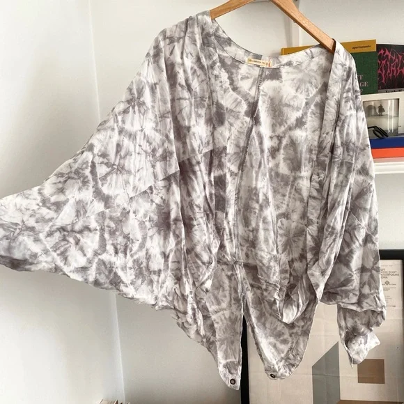 Alternative Apparel Tie-Dye Cocoon Cardigan - Picture 3 of 7